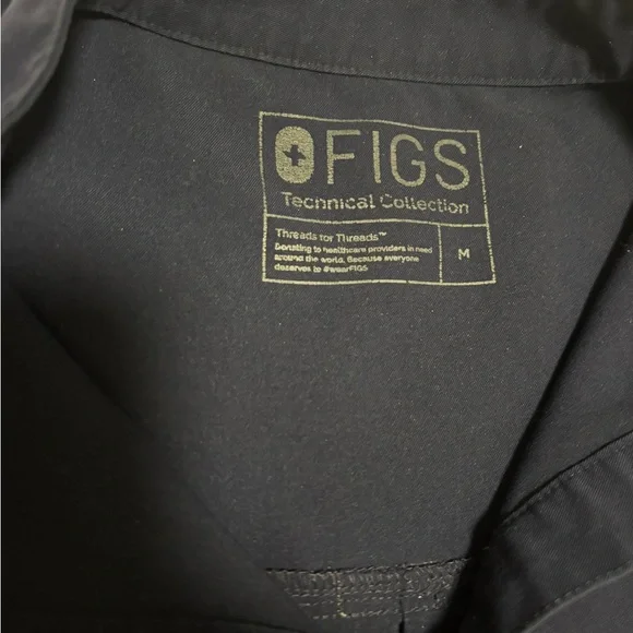 navy blue figs scrubs. size women’s medium. - Picture 3 of 6